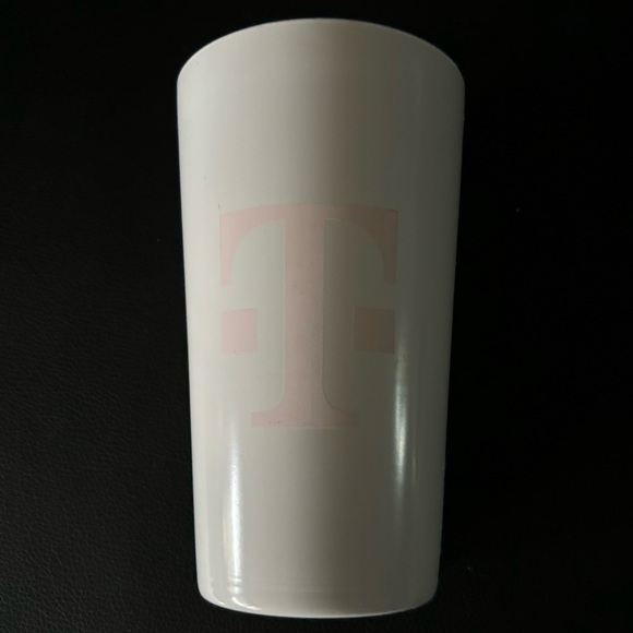 T-Mobile White Reusable Aluminum Tumbler with Color Change Pink Logo, new - Picture 4 of 7